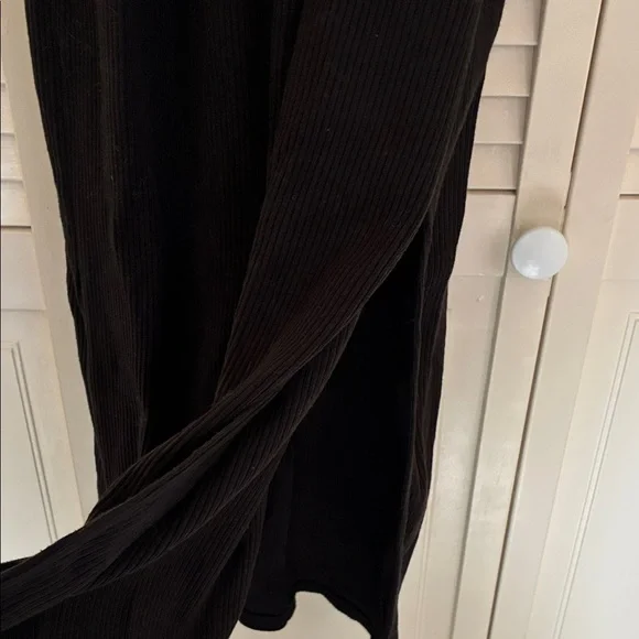 Old Navy Black Ribbed Maternity Maxi Dress (M) - Picture 5 of 6